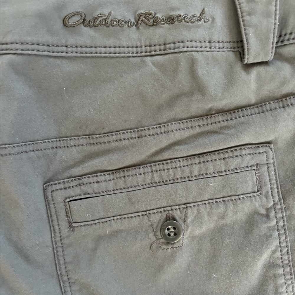 OUTDOOR RESEARCH Women's Equinox Metro Shorts (8) - Picture 5 of 8